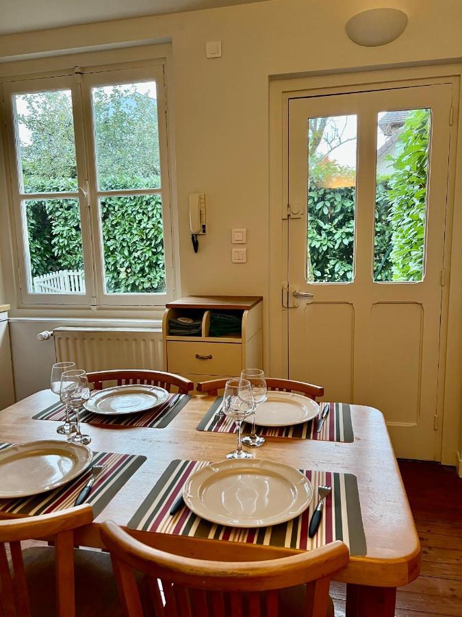 L'Annexe Apparthotel Du 8, 3 Etoiles Besançon Esterno foto