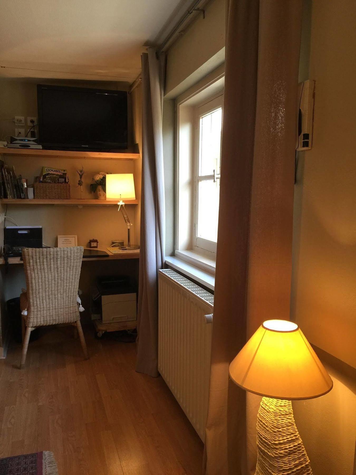L'Annexe Apparthotel Du 8, 3 Etoiles Besançon Esterno foto